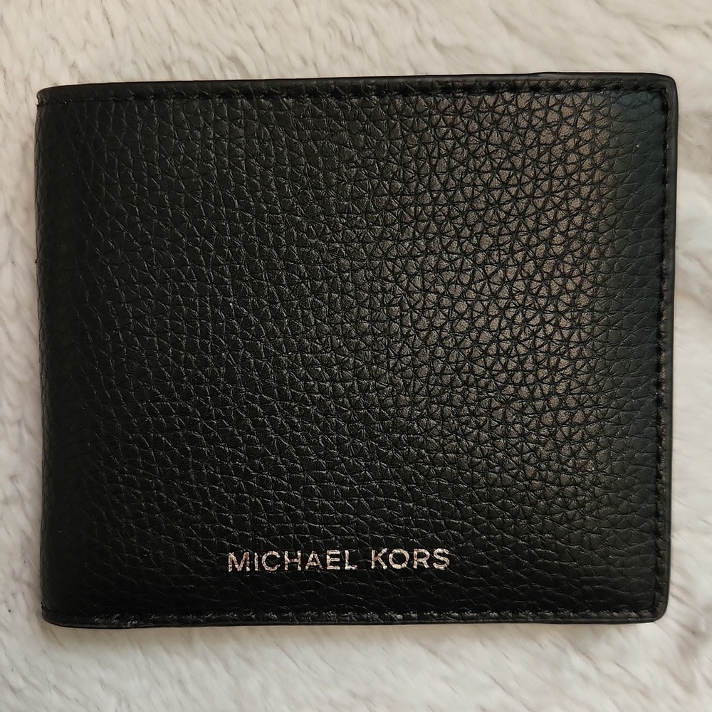 Michael Kors Black Textured Leather Bi-Fold Wallet